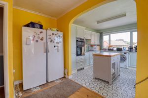 Kitchen- click for photo gallery